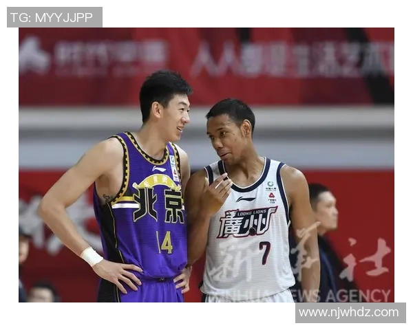 赛后分析：北京篮球队与广州篮球队实力对比及赛场表现总结