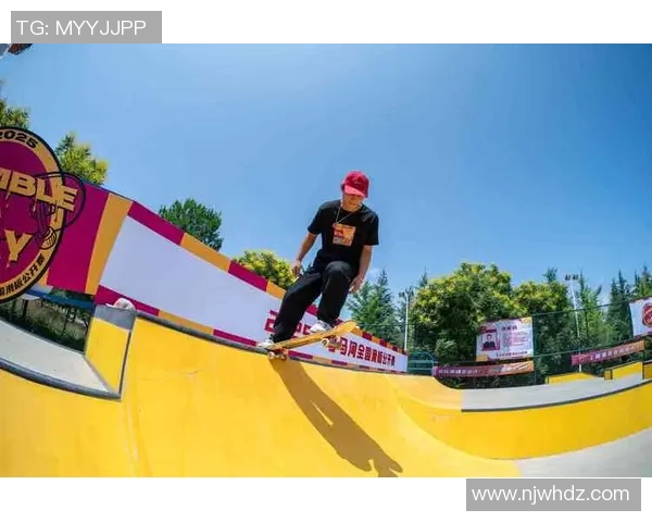 周敏专访:从初学者到滑板高手的成长之路与心路历程回顾 周敏专访:从初学者到滑板高手的成长之路与心路历程回顾