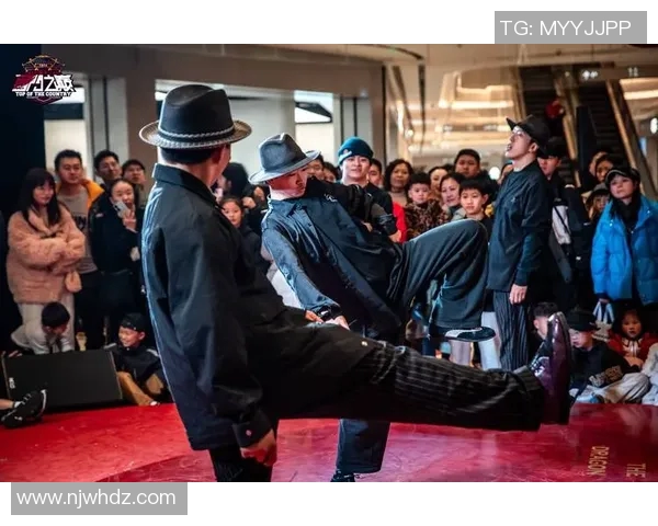 成都街舞队边路渗透策略分析及其对比赛结果的影响探讨 成都街舞队边路渗透策略分析及其对比赛结果的影响探讨